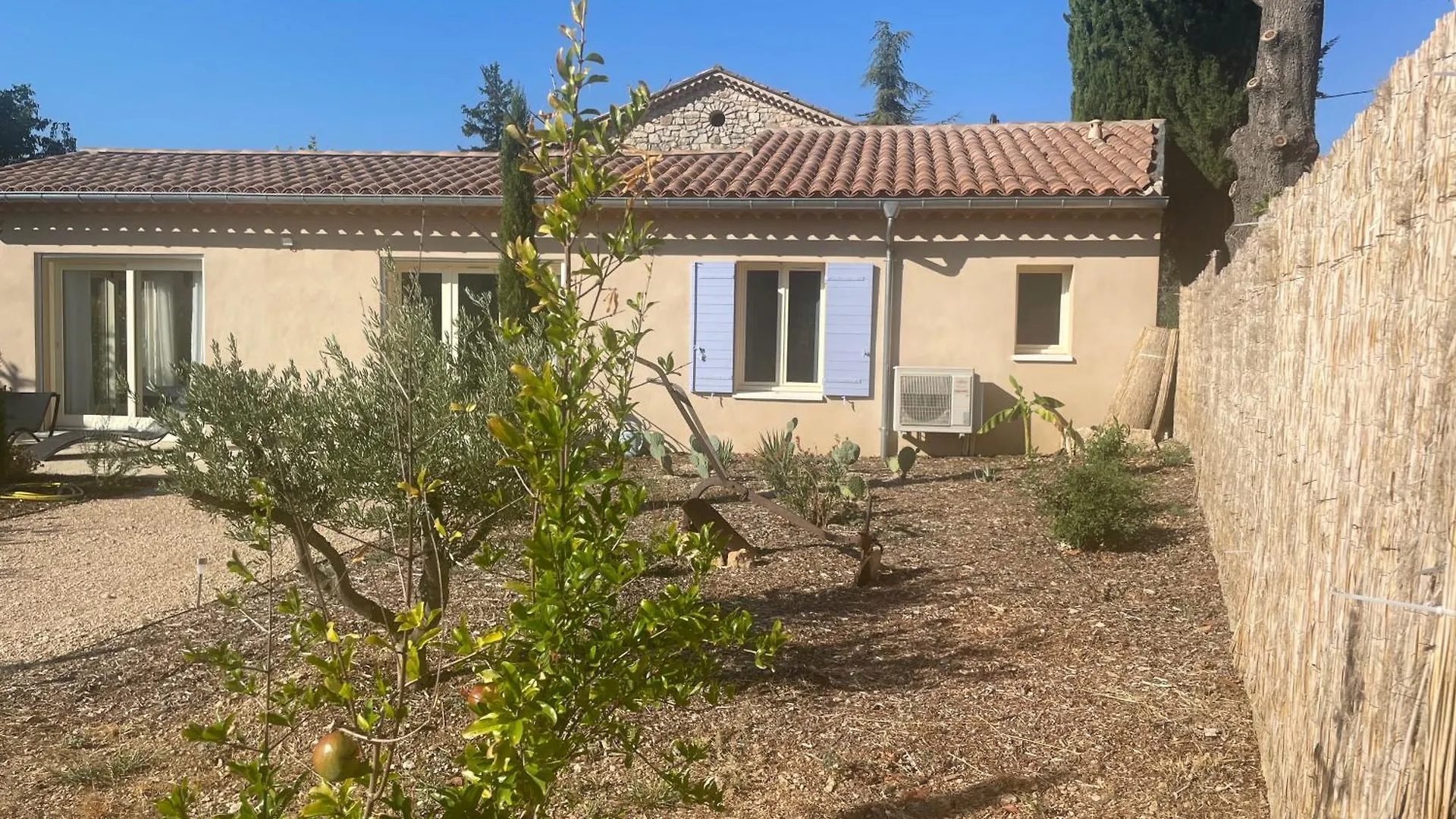 Lagalerie84 Villa Saint-Saturnin-les-Apt 0*,